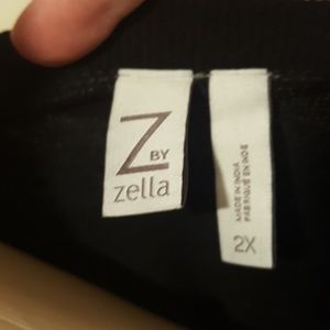 z by zella Tops - Pull Over Sweat Shirt (NEW) z by zella Tops - Pull Over Sweat Shirt (NEW)